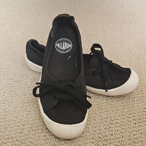 Palladium Black Canvas Shoes Sneakers Sz 6.5